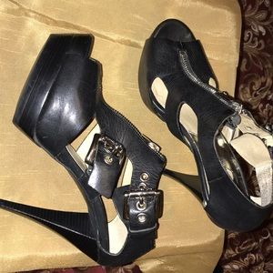 Women’s sandals